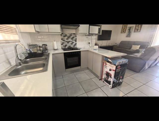 3 BEDROOM APARTMENT FOR SALE IN GROBLERPARK